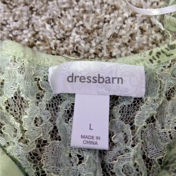 Green Patterned Blouse - Picture 3 of 4